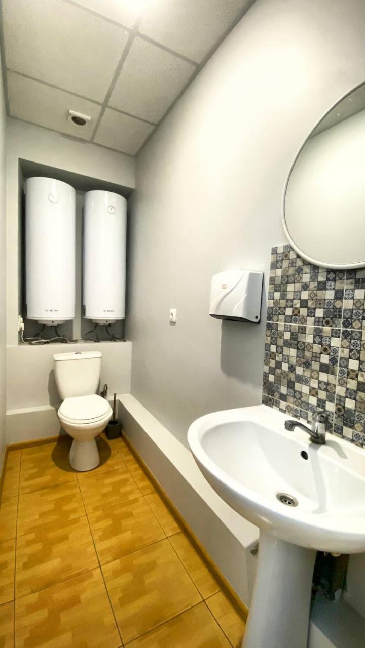 Uneed Rooms M1 キエフ エクステリア 写真